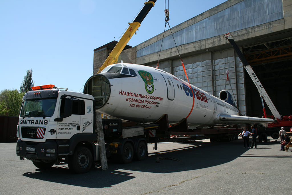 Подготовка к транспортировки самолета